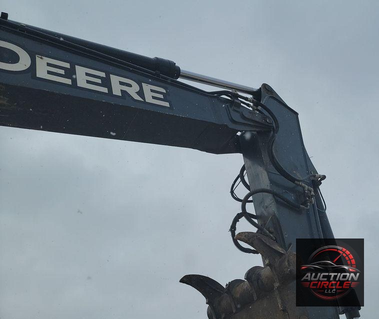 2018 John Deere 210G LC excavator