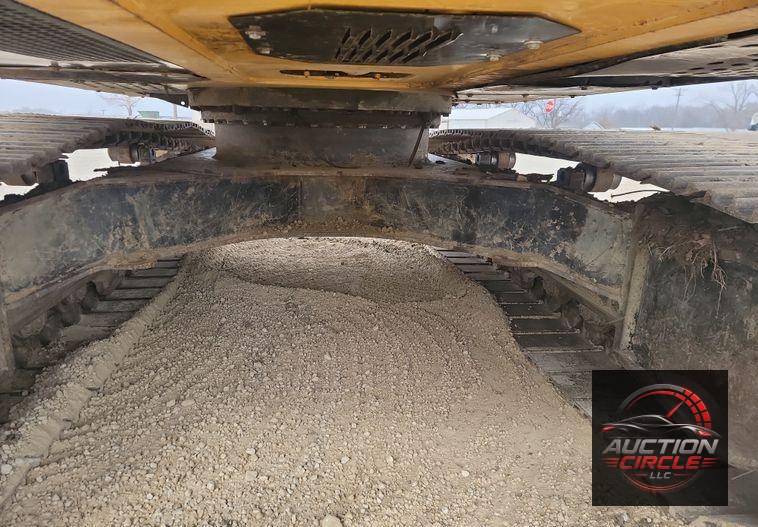 2018 John Deere 210G LC excavator
