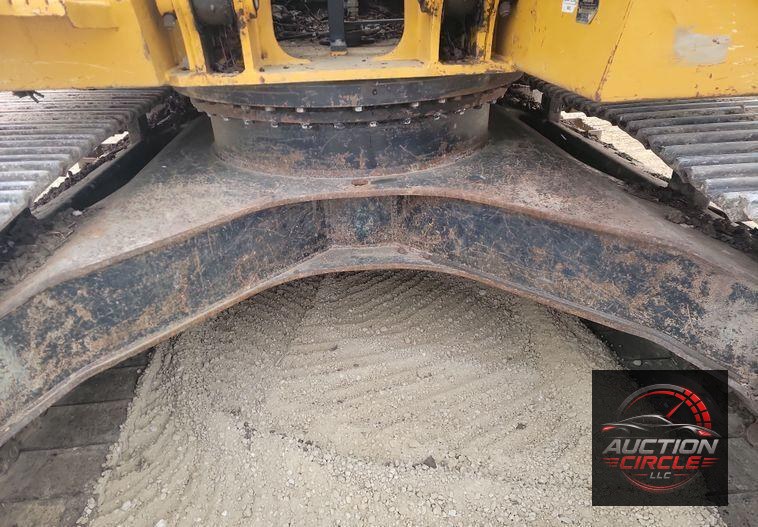 2018 John Deere 210G LC excavator