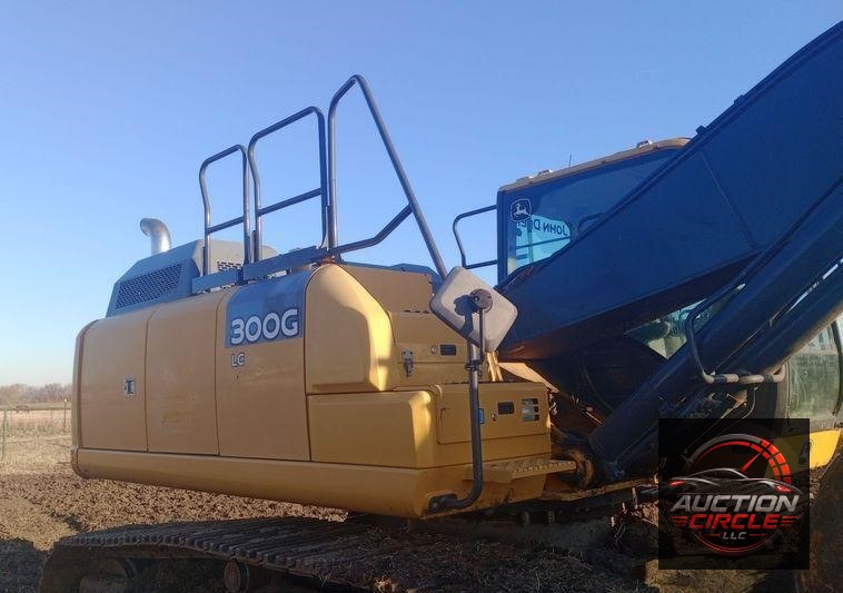 2016 John Deere 300G excavator