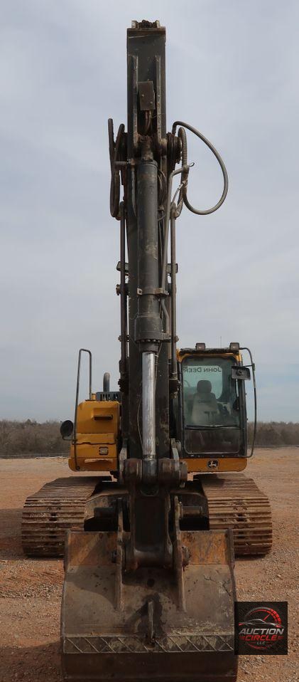 2015 John Deere 210G LC  excavator