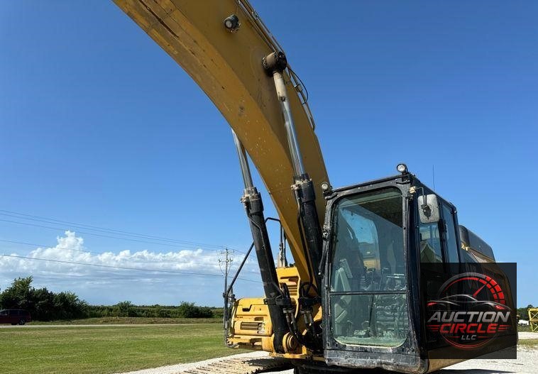 2017 Caterpillar  349FL excavator