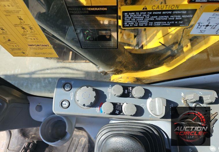 2018 John Deere  245G LC excavator