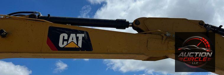 2019 Caterpillar 320 excavator