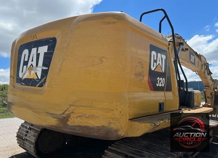 2019 Caterpillar 320 excavator