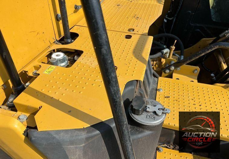 2019 Caterpillar 320 excavator