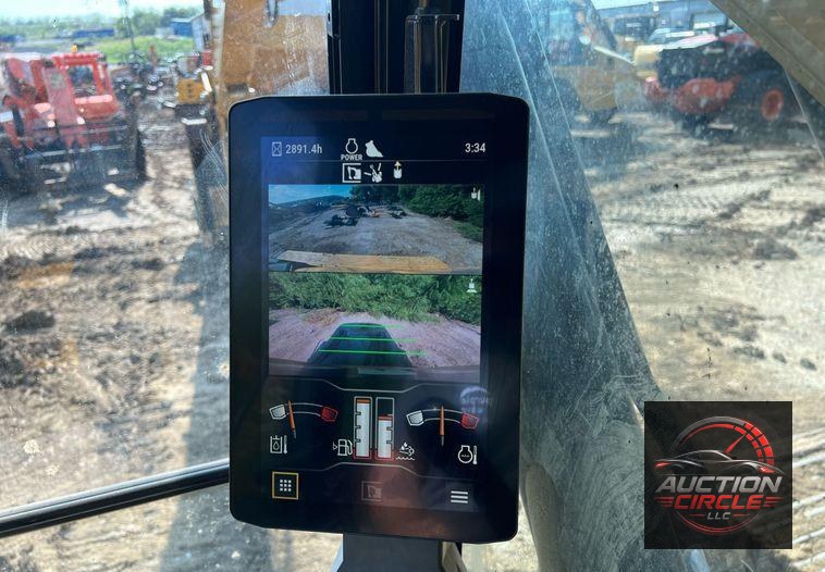2019 Caterpillar 320 excavator