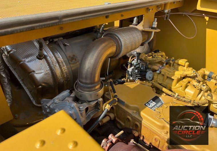 2019 Caterpillar 320 excavator