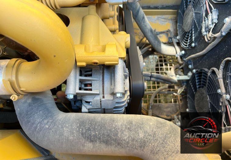 2019 Caterpillar 320 excavator