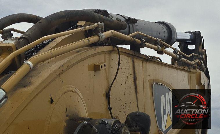2015 Caterpillar 349FL excavator