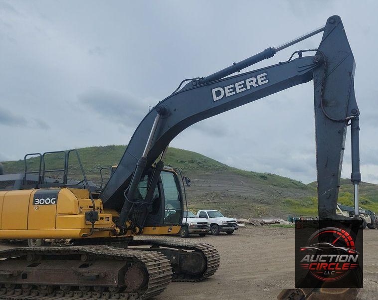 2016 John Deere 300G LC excavator