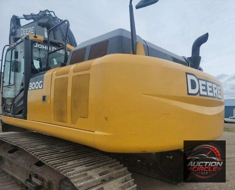 2016 John Deere 300G LC excavator