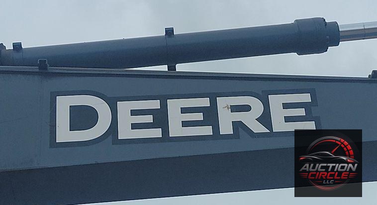 2016 John Deere 300G LC excavator