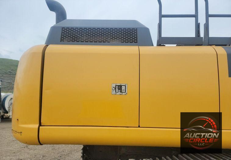2016 John Deere 300G LC excavator