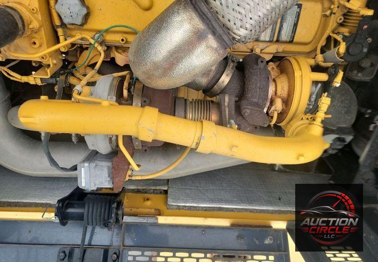 2016 John Deere 300G LC excavator