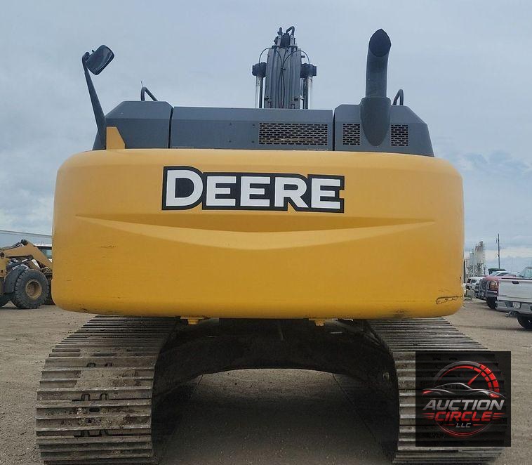 2016 John Deere 300G LC excavator