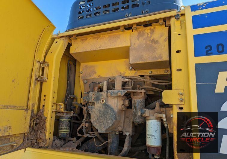 2015 Komatsu PC290LC-11