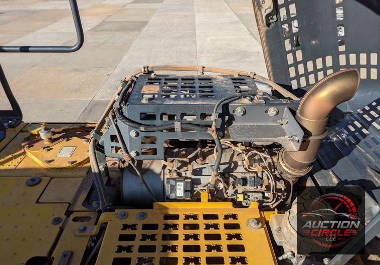 2015 Komatsu PC290LC-11