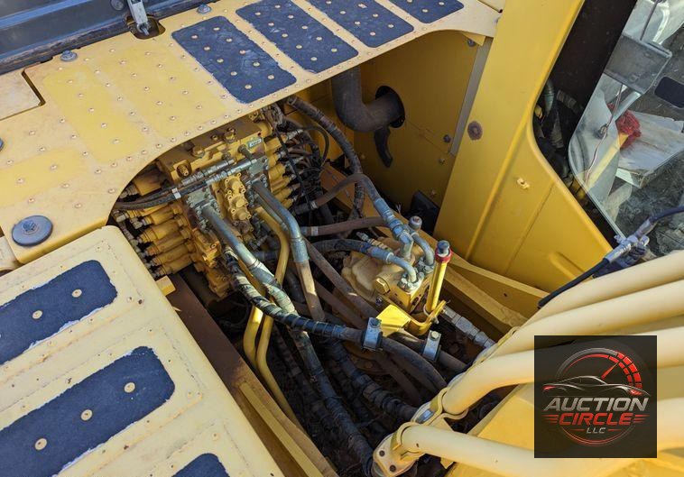 2015 Komatsu PC290LC-11