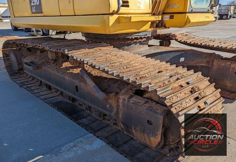 2015 Komatsu PC290LC-11