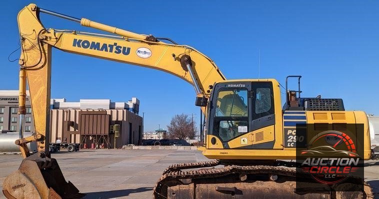 2015 Komatsu PC290LC-11