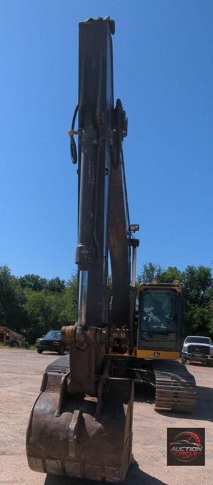2017 John Deere 210G LC  excavator