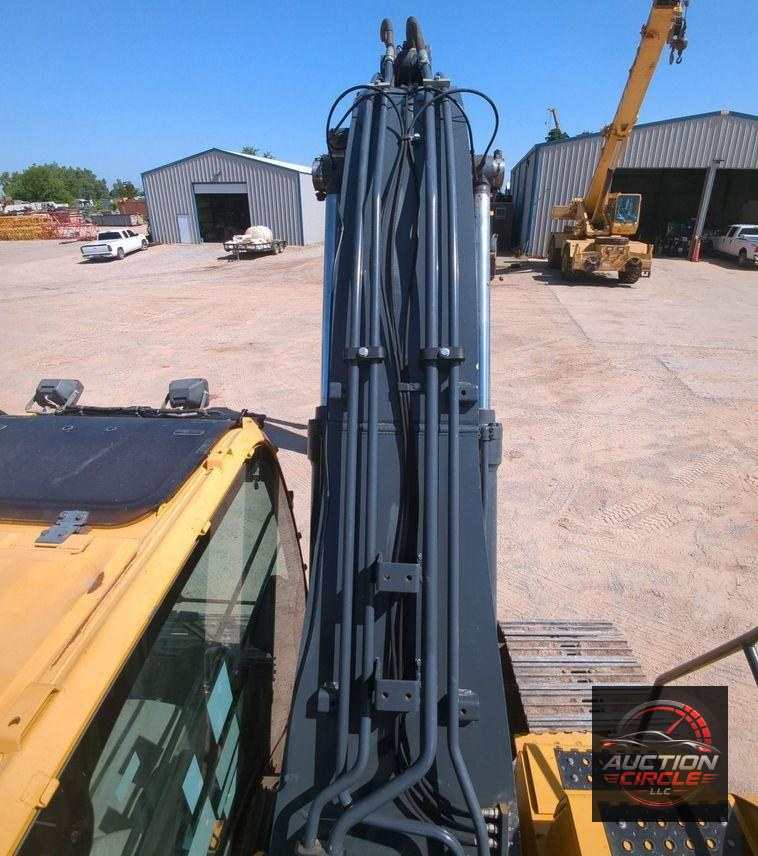 2017 John Deere 210G LC  excavator