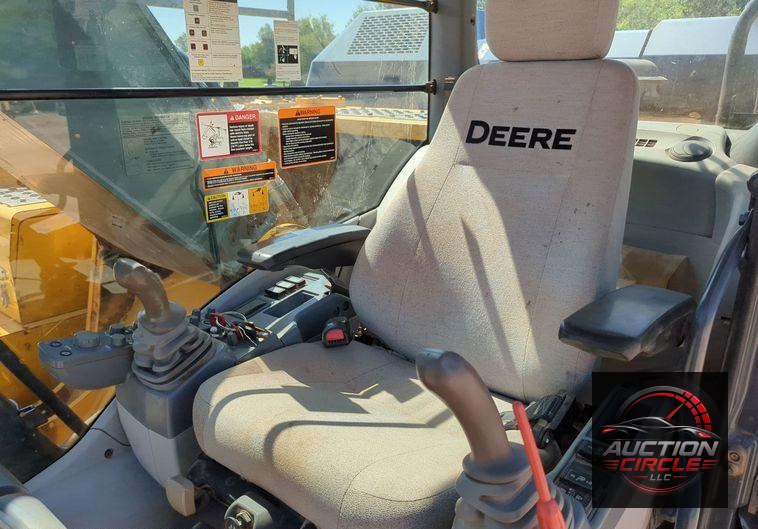 2017 John Deere 210G LC  excavator
