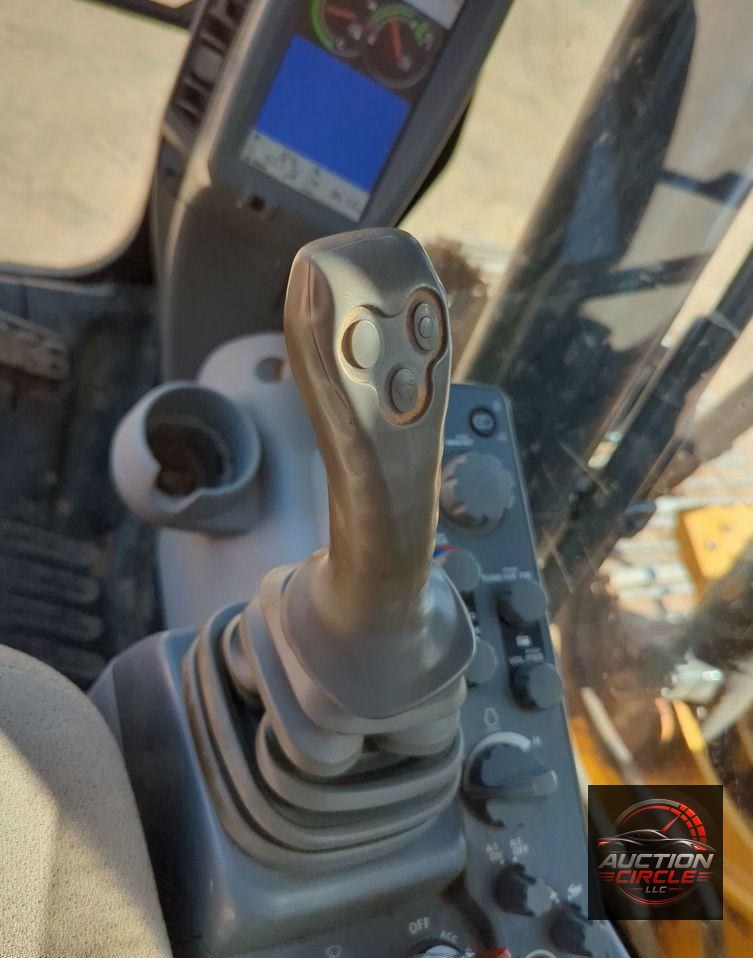 2017 John Deere 210G LC  excavator