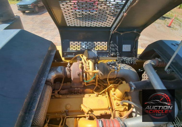 2017 John Deere 210G LC  excavator