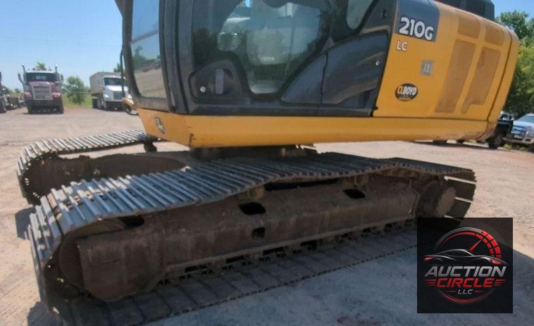 2017 John Deere 210G LC  excavator