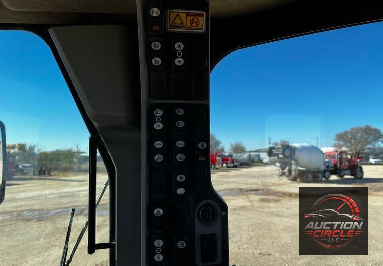 2013 Caterpillar 140M2 VHP Plus  motor grader
