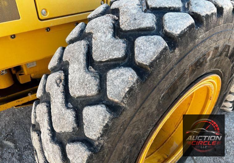 2013 Caterpillar 140M2 VHP Plus  motor grader