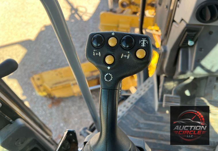 2018 Caterpillar 140M3  motor grader
