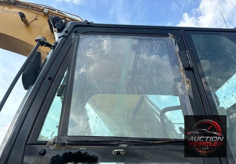 2017 Caterpillar  349FL excavator