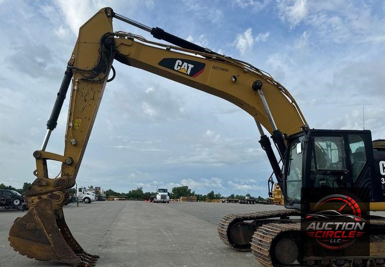 2017 Caterpillar  349FL excavator