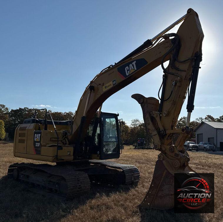 2017 Caterpillar  323F L excavator