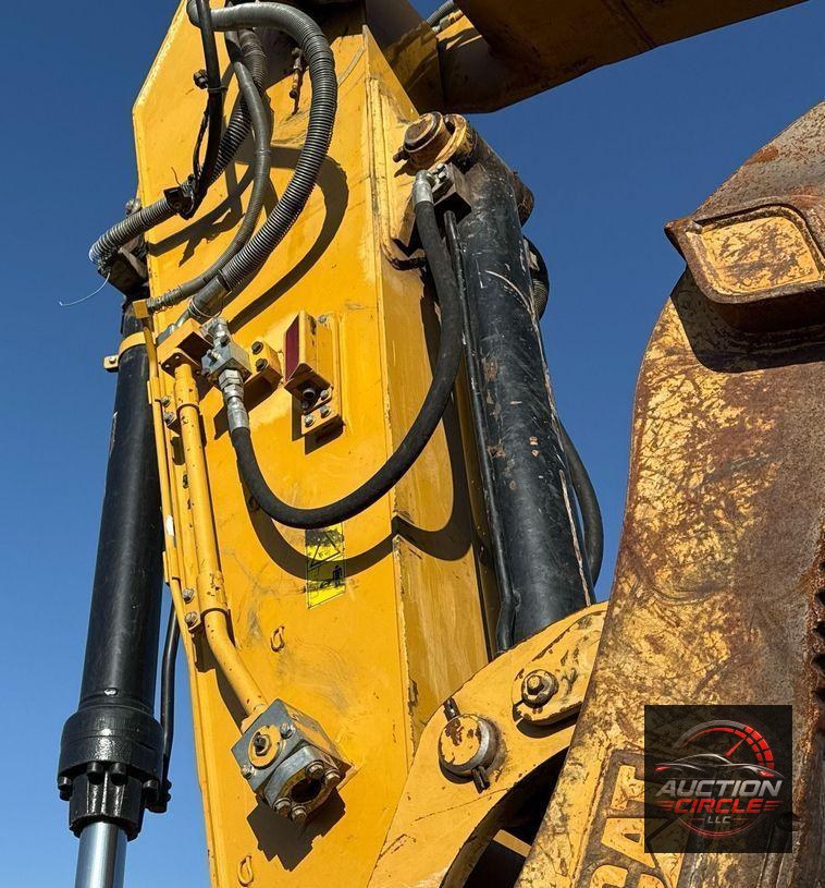 2017 Caterpillar  323F L excavator