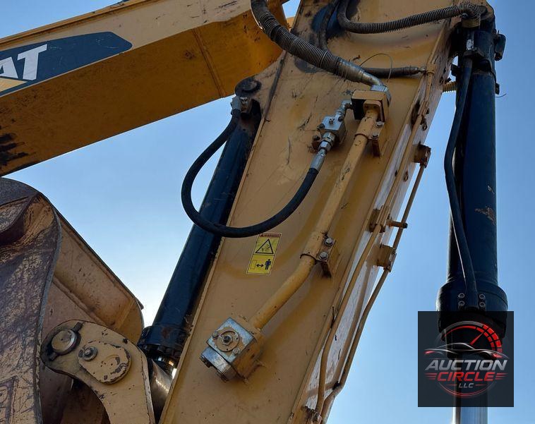 2017 Caterpillar  323F L excavator