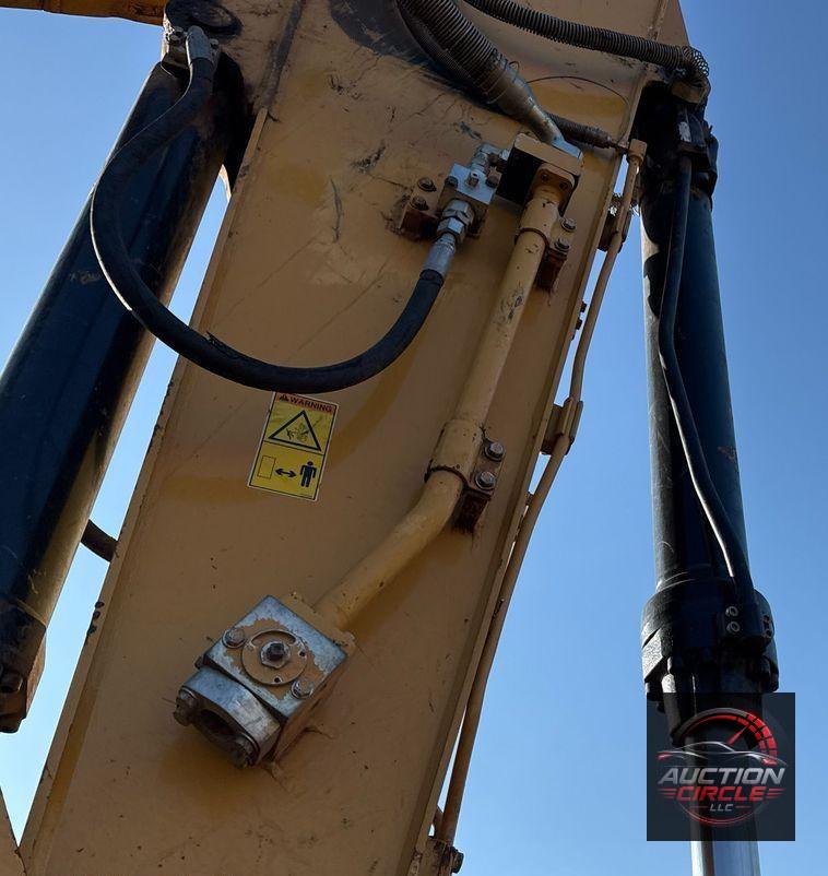 2017 Caterpillar  323F L excavator