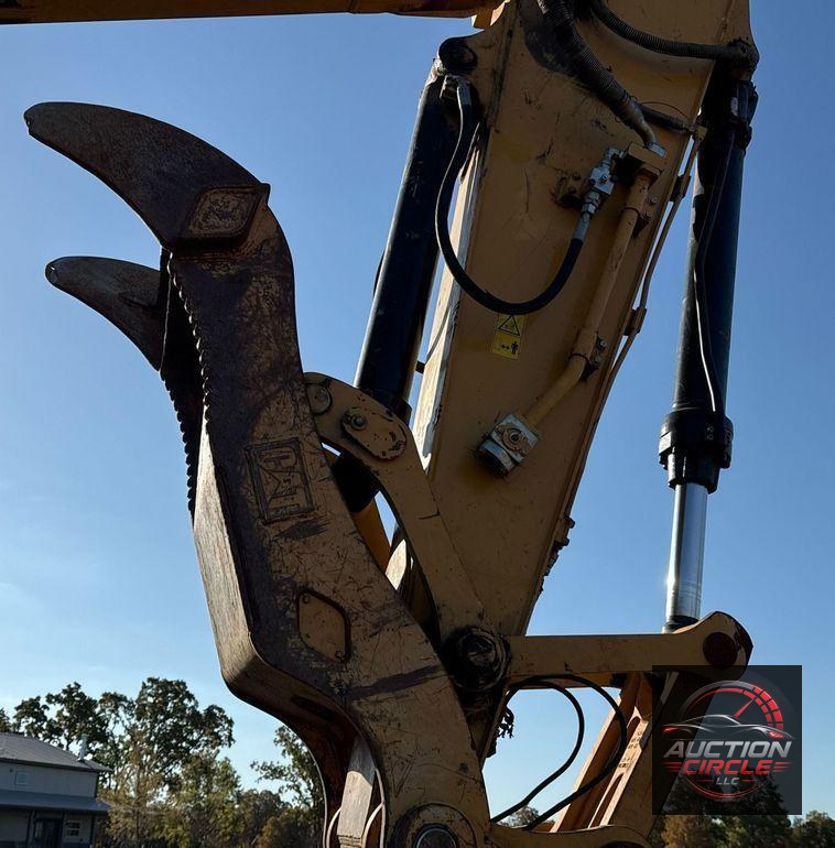2017 Caterpillar  323F L excavator