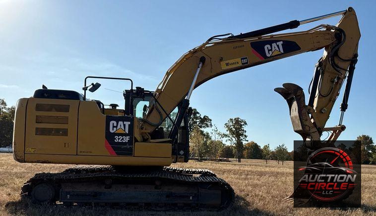 2017 Caterpillar  323F L excavator