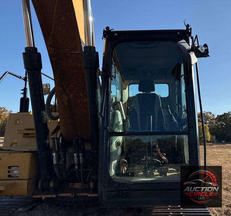 2017 Caterpillar  323F L excavator