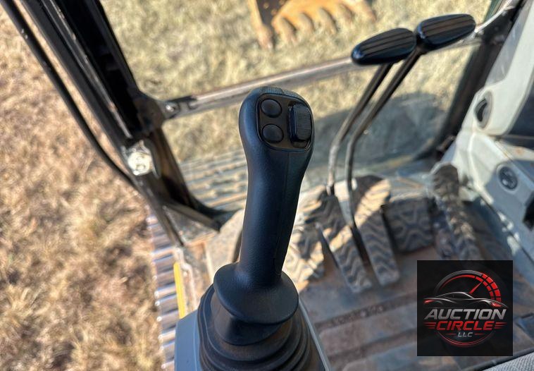 2017 Caterpillar  323F L excavator