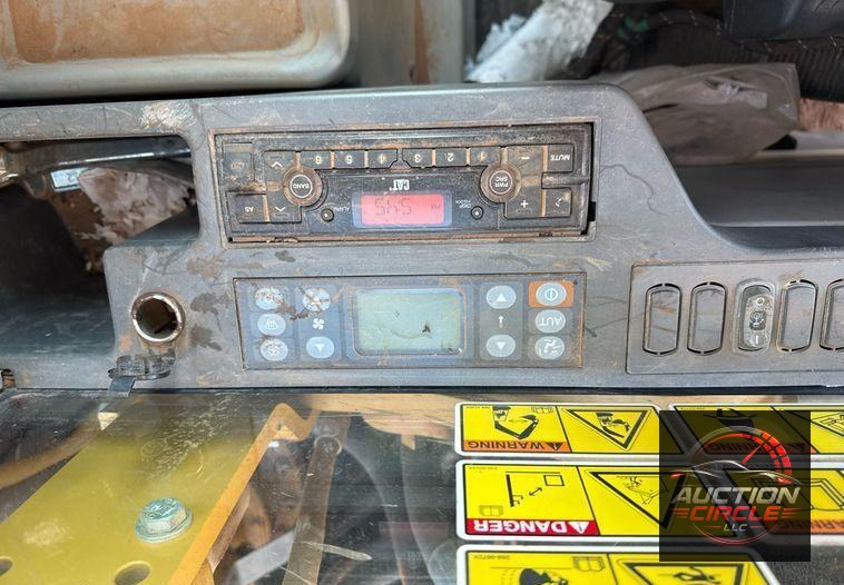 2017 Caterpillar  323F L excavator
