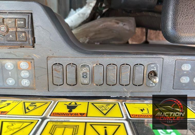 2017 Caterpillar  323F L excavator