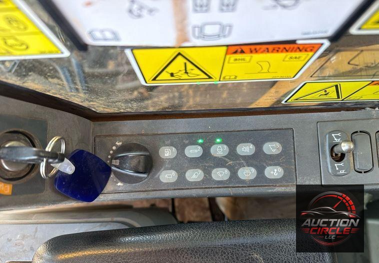 2017 Caterpillar  323F L excavator