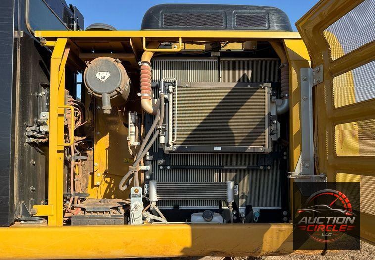 2017 Caterpillar  323F L excavator