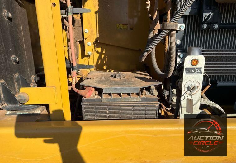 2017 Caterpillar  323F L excavator