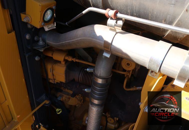 2016 John Deere 672G  motor grader